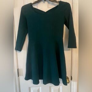 Hunter Green LS Crossed Back Dress (LG)
